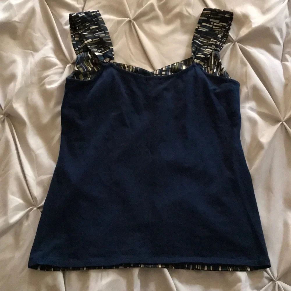 Ann Taylor Sleeveless Blouse Size Small